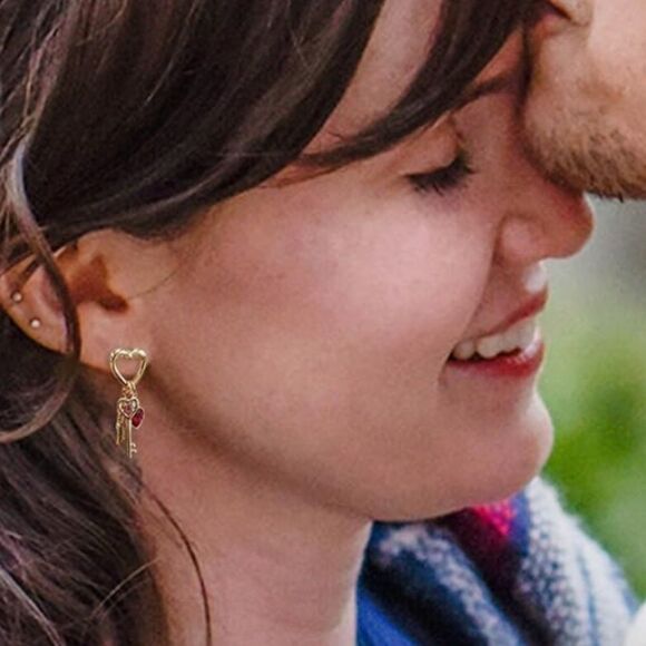 heart dangle earrings H156 - Picture 2 of 6